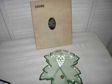 Tiara Glass Chantilly Green Leaf Shape Divided Tray Platter 12”x9”x1” NIB picture