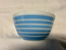 Vintage Pyrex #402 Blue Rainbow Stripes Mixing Bowl 1 1/2 Qt picture