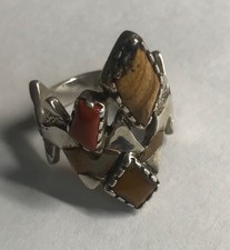 Sajen designer ring in sterling silver picture
