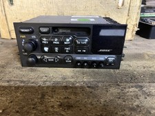 1995-2002 CHEVY SUBURBAN/SILVERADO BOSE RADIO CASSETTE CD STEREO RADIO ASSEMBLY picture