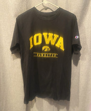 Vintage Champion Iowa Hawkeyes NCAA Short Sleeve T-Shirt Size L Black/Yellow picture