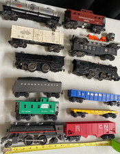 Lionel train car lot mix with locomotive O gauge 12 untested estate railroad picture