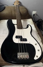 Squier By Fender P-Bass Black Electric Bass Guitar Right Handed 4-String -READ- picture