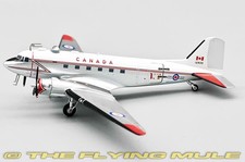 Inflight 1:200 DC-3 RCAF #12933 picture