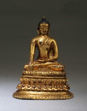 15th Century Chinese Gilt Bronze Buddha Statue picture