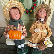 Byers' Choice Fall Harvest Carolers Set boy w/ pumpkin girl w/ basket flowers picture
