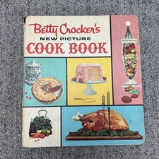 Betty Crockers New Picture Cook Book 1961 1st Edition 1st Printing 5 Ring Binder picture