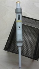 EPPENDORF RESEARCH PLUS ADJUSTABLE PIPETTOR  20ul-200ul picture