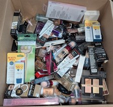 WHOLESALE LOT OF 200 PIECE ASSORTED NAME BRAND COSMETICS picture