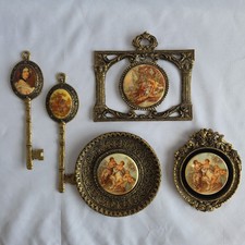 Vintage Hollywood Regency 24K Gold Plated Porcelain Cameo Wall Plaque Keys Set picture