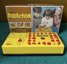 Vintage 1970s Lakeside Perfection Board Game 99% Complete Shapes Box Tested picture