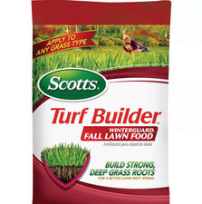 Scotts Turf Builder WinterGuard 31.28 Lb. 12,000 Sq. Ft. Fall Lawn Food picture