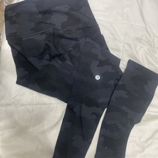 Lululemon Woman’s Legging Size 2 High Rise Camo picture