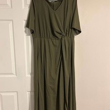 BloomChic Women’s 18-20 Olive Green Twist Front Maxi Dress NWT Plus Size picture