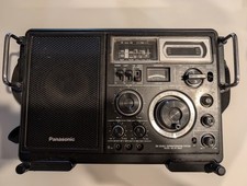 Vintage Panasonic RF-2900 FM Radio READ description picture