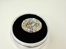 Lab-Created Oval Brilliant Diamond 4.10ct G VS2 Excellent Cut IGI Cert picture
