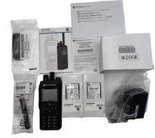 Motorola MTP3550 350-470MHz Tetra Portable Radio picture