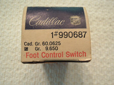 1965-1974 Cadillac Radio Foot Control Switch 990687 NOS picture