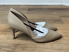 NEW Bandolino Grenow Pump Beige Size 9 picture