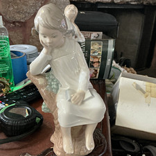 Title: Retired Lladró Little Boy Thinking with Book Figurine 4876 Thinker Mint picture