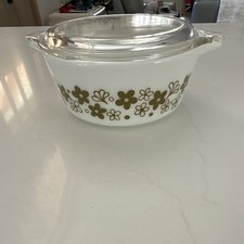 Pyrex Vintage Casserole Dish picture