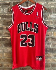 AUTHENTIC NIKE CHICAGO BULLS JERSEY M. JORDAN #23 RED SIZE MEDIUM FOR MEN picture