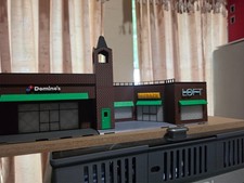STRIP MALL ASSEMBLED PRINT ON DEMAND S SCALE BUILDING/DIORAMA picture