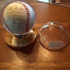 Roger Maris Signed 1958 KC Athletics Team Signed Baseball “27” Signatures  NICE picture