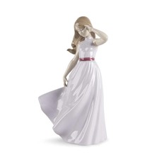 NEW -  Lladro NAO Little Lady - Figurine picture