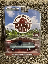 1:64 Greenlight 1985 GMC Sierra Classic K2500 Diecast Down On The Farm NEW picture
