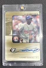 2000 SPx - Signatures Vladimir Guerrero #X-VG (AU) Blue Ink picture