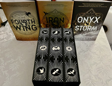 Rebecca Yarros - Fourth Wing/Iron Flame/Onyx Storm HC Set with Sprayed Edges picture