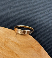14k Vintage USSR 583 Gold Engraved Band picture