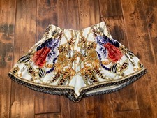 Camilla White Jeweled Reign Supreme Floral Silk Shorts, Size XS, NWT $400 picture