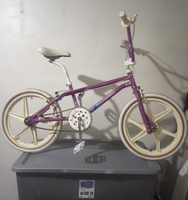Vintage 1986 GT PRO Performer 20