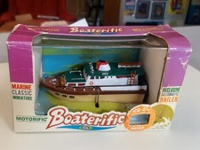Ideal Toys BOATERIFIC Motorific Sea Wolf Diesel Yacht 1968 Battery Op w/ Box VG picture