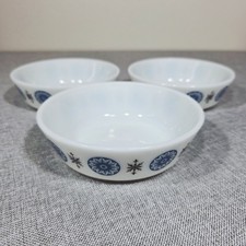 Vintage JAJ Pyrex Winter Star Nesting Bowls Set of 3 Made in England 1970s Blue picture