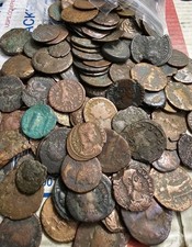 ONE (1) RANDOM ANCIENT ROMAN COIN LOW GRADE 200-500 AD BRONZE AE Greek Byzantine picture