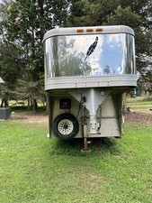 2001 Featherlite 3 Horse Trailer Slant Load Rear Tack With Living Quarters/cedar picture