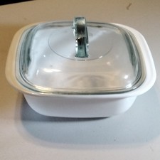 CorningWare Simply Lite White Glass Square 1.5 qt Casserole Dish w/ Lid picture
