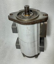 SUPREMO 2A/2A-SGP-100/32 HYDRAULIC GEAR PUMP picture