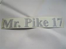 LUND MR. PIKE 17 DECAL SILVER / BLACK 11 7/8