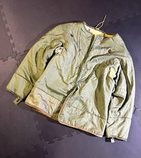 Genuine G.I. OD Green Military Cold Weather Jacket Liner, Original Militaria picture