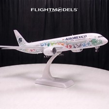 Boeing 787-9 Dreamliner Quetzalcóatl Aeromexico LED Lights Opening Cabins 47cm 1 picture