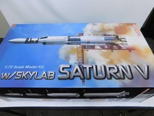 1/72 Dragon NASA  Apollo 11 Saturn V & Skylab Rocket Plastic Model Kit 11021 NOS picture