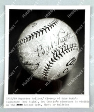 Babe Ruth Autographed Ball Photo MLB Baseball Vintage 1989 Original Press Photo picture