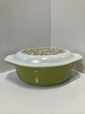 Vintage Pyrex 043 Olive Casserole Dish Ovenware with Lid 1 1/2 Qt Yellow Green picture