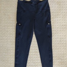 Athleta Mid rise Leggings with Zippered pockets picture
