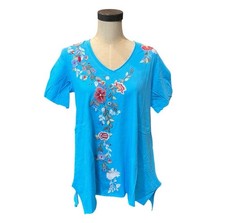Caite Blue Fog Embroidered Short Sleeve Cotton Women's Top Shark bite Hem SZ XL picture