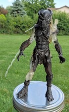 Neca 2011 TRU Exclusive 7”🔥CLOAKED-CAMO-BERSERKER PREDATOR🔥Complete picture
